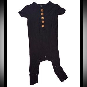 Posh Peanut 3-6 month black short sleeve Henley romper